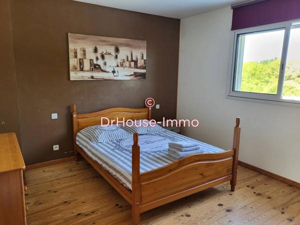 Maison à louer 5 pièces de 200 m²