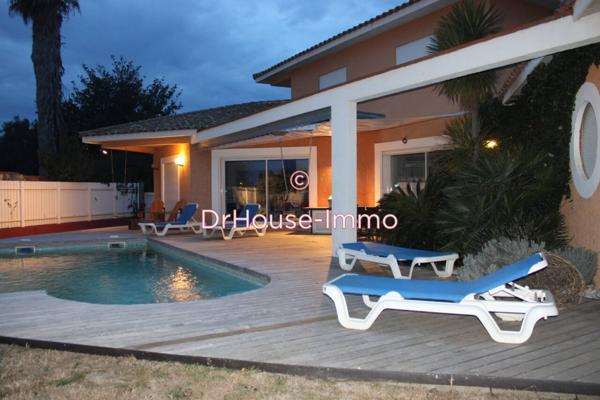 Maison à louer 5 pièces de 200 m²