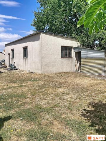 Maison 146 m2 - 4 chambres - Terrain 1756 m2 - idéal artisans pour stockage