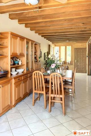 Maison 146 m2 - 4 chambres - Terrain 1756 m2 - idéal artisans pour stockage