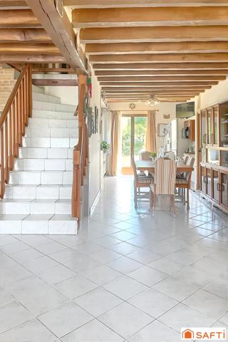Maison 146 m2 - 4 chambres - Terrain 1756 m2 - idéal artisans pour stockage