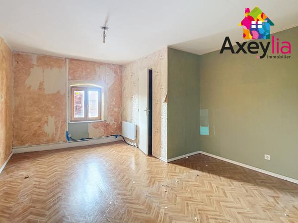 Cuinzier (42460) A VENDRE - CUINZIER - LOGEMENT T3 À RÉNOVER DE 70M2