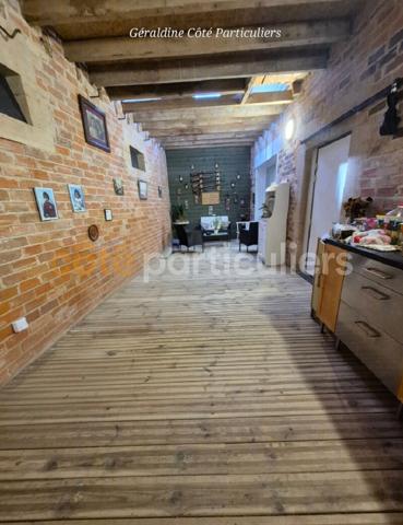 Vente
                Immeuble de rapport186,08 m² - 8 Pièces -
                    REVIGNY SUR ORNAIN (55800)
