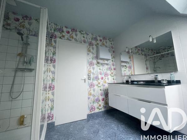 Maison à vendre 6 pièces 166 m² Changé