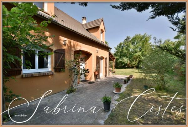 🏡 Maison familiale 4 chambres, proche centre-ville, écoles et autoroute – Classe énergétique C ! 🌟