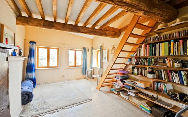 Maison à vendre    12 pièces • 486 m2 Reillanne