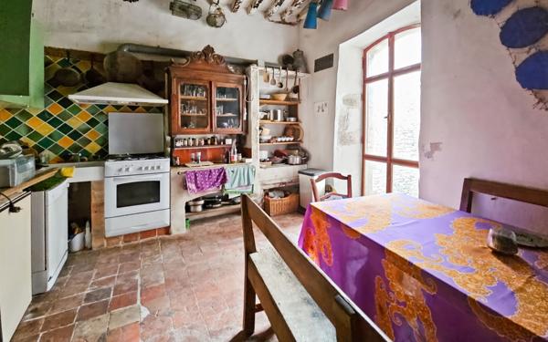 Maison à vendre    12 pièces • 486 m2 Reillanne