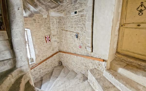 Maison à vendre    12 pièces • 486 m2 Reillanne