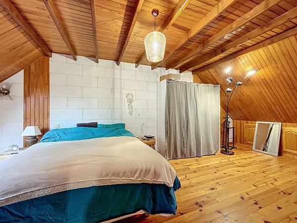 A VENDRE à 49130 Sainte Gemmes sur Loire 8 pièces 210 m² habitable 6 chambres 1600 m² jardin avec garage et atelier de 43 m² !