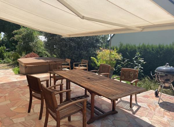 A VENDRE à 49130 Sainte Gemmes sur Loire 8 pièces 210 m² habitable 6 chambres 1600 m² jardin avec garage et atelier de 43 m² !