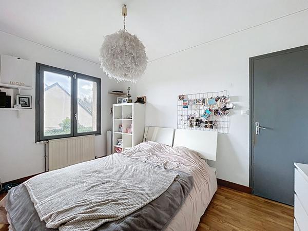 A VENDRE à 49130 Sainte Gemmes sur Loire 8 pièces 210 m² habitable 6 chambres 1600 m² jardin avec garage et atelier de 43 m² !