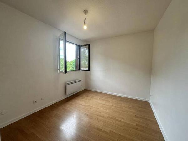 Appartement 4 pièces                                        - 38360 Sassenage Réf : 5492