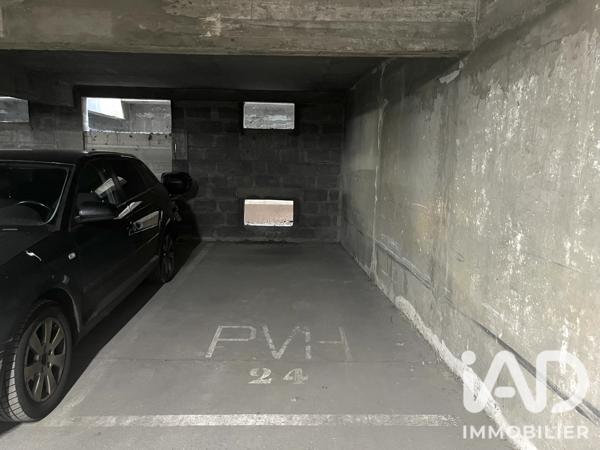 Parking à vendre 11,25 m² Paris 15