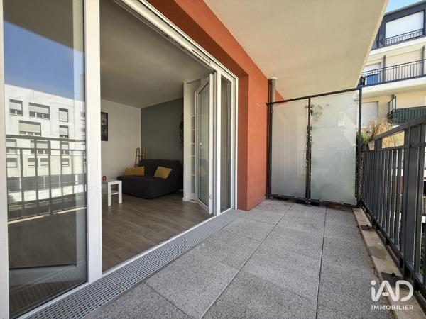 Location studio 27 m² Pontoise