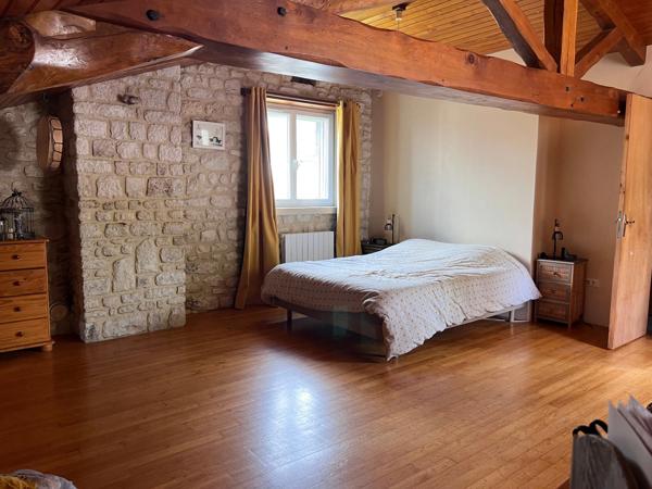 Maison à vendre 5 pièces Proche de COGNAC (16)