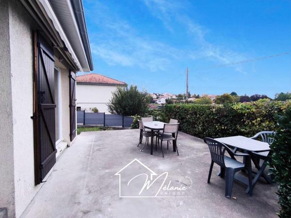 Maison quartier calme trois chambres jardin garage