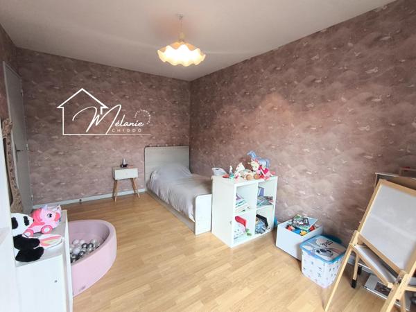 Maison quartier calme trois chambres jardin garage