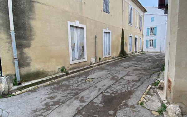 Maison à vendre    5 pièces •  Marsillargues