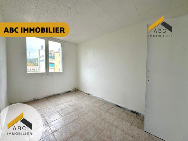 Bagnols-sur-Cèze (30200) Deux appartements de 48M2 et 59 m2, 2 chambres avec cave