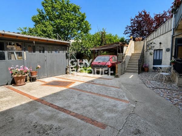 ENSEMBLE IMMOBILIER COMPRENANT 4 LOGEMENTS - TERRASSE ET JARDIN - DOUBLE BOX