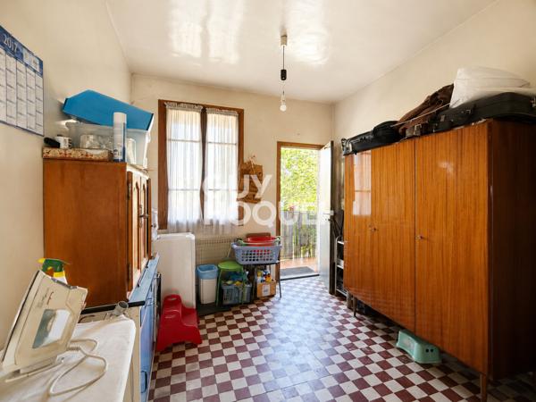 ENSEMBLE IMMOBILIER COMPRENANT 4 LOGEMENTS - TERRASSE ET JARDIN - DOUBLE BOX