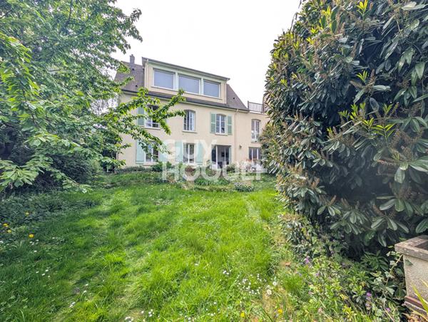 MAGNIFIQUE DEMEURE 233m2 VIEUX MARLY