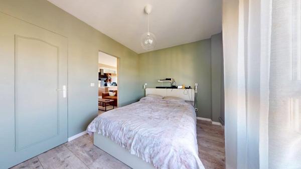Appartement Viry Chatillon 4 pièce(s) 63.04 m2