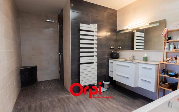 Maison à vendre    5 pièces •  Mittelschaeffolsheim