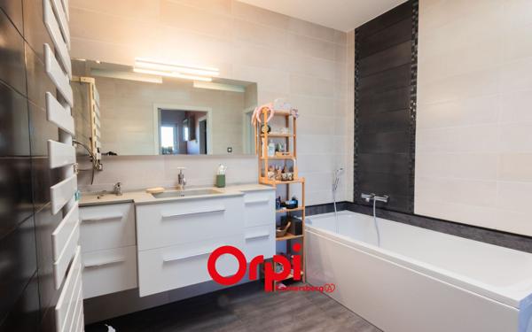 Maison à vendre    5 pièces •  Mittelschaeffolsheim