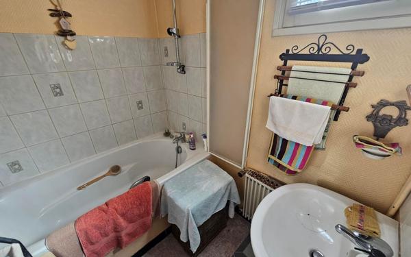 Appartement à vendre    3 pièces • 64 m2 Le Tréport