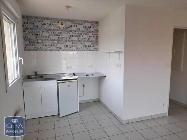 Appartement à louer 2 pièces 48.15m² Yvetot (76190)