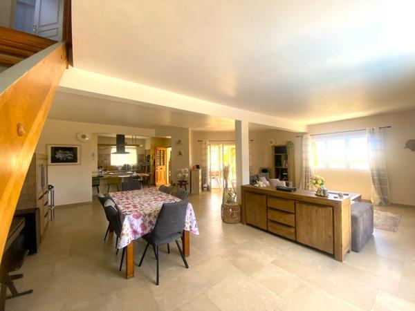 Maison à vendre 6 pièces SAINT DENIS (974)