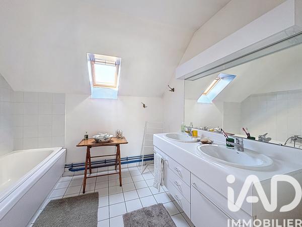 Maison à vendre 8 pièces 170 m² Saint-Rémy-lès-Chevreuse