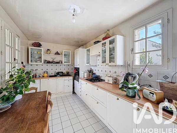 Maison à vendre 8 pièces 170 m² Saint-Rémy-lès-Chevreuse