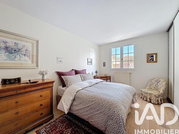 Maison à vendre 8 pièces 170 m² Saint-Rémy-lès-Chevreuse