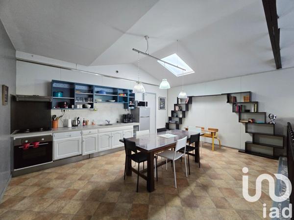 Maison à vendre 7 pièces 207 m² Châteauroux