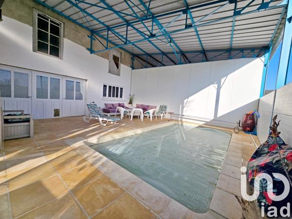 Maison à vendre 7 pièces 207 m² Châteauroux