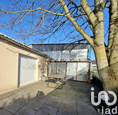 Maison à vendre 7 pièces 207 m² Châteauroux