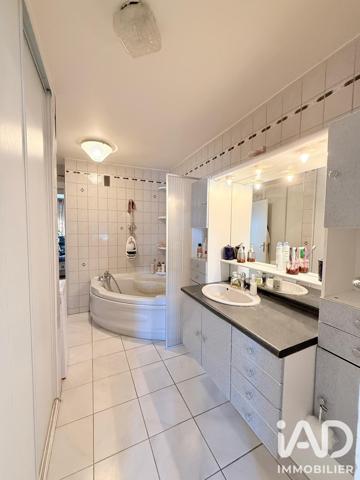 Appartement à vendre 4 pièces 76 m² Paris 19