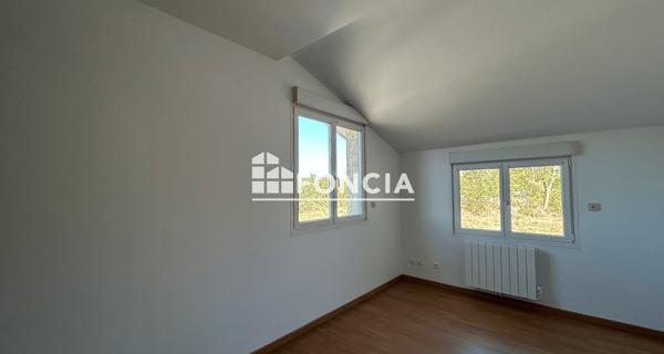 Location Appartement 3 pièces 73.86 m² - Saint-didier-de-formans 01600