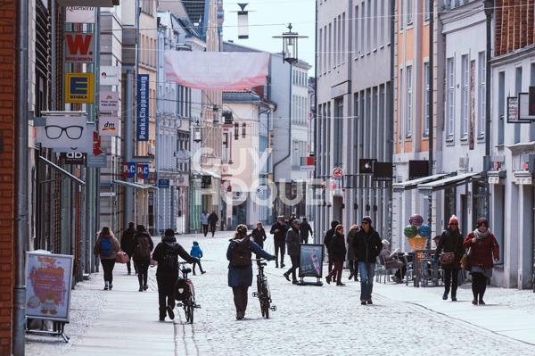 Cession de bail Compiegne d'un local commercial avec appartement.