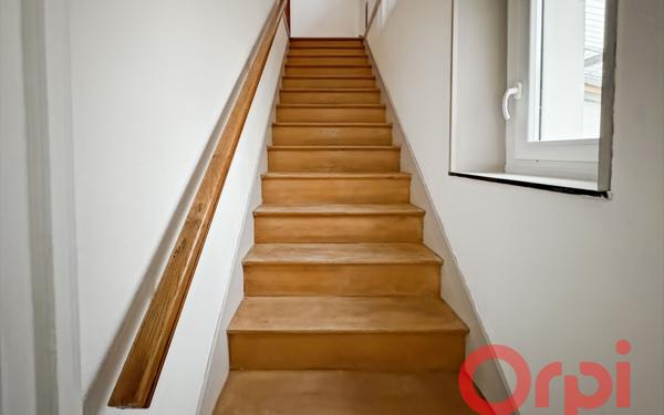 Maison à vendre    4 pièces •  Ainay-le-Château