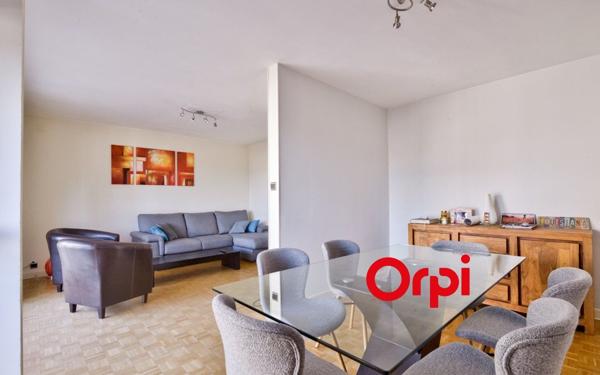 Appartement à vendre    4 pièces • 72,10 m2 Sainte-Foy-lès-Lyon