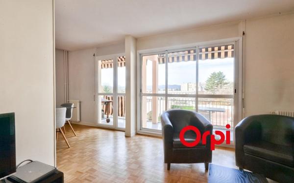 Appartement à vendre    4 pièces • 72,10 m2 Sainte-Foy-lès-Lyon