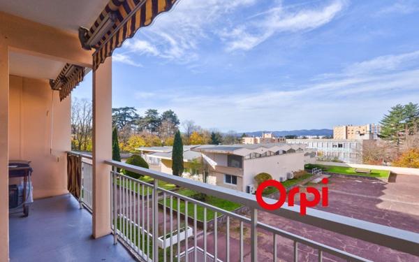 Appartement à vendre    4 pièces • 72,10 m2 Sainte-Foy-lès-Lyon