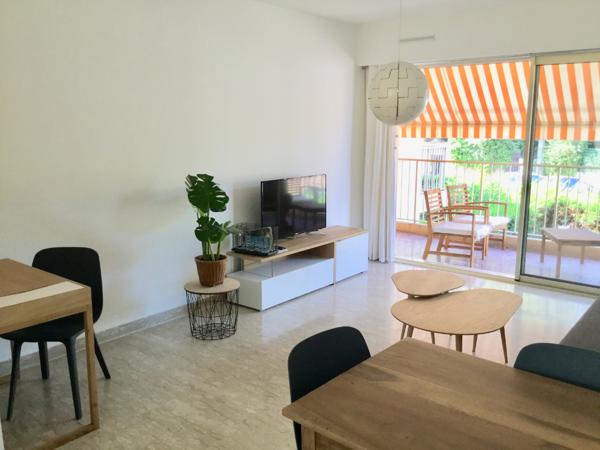Très beau 2 pièces à Cannes centre secteur Tassigny au calme avec 2 terrasses résidentiel