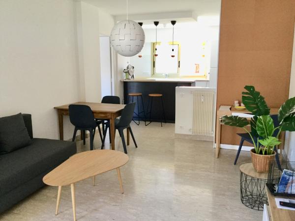 Très beau 2 pièces à Cannes centre secteur Tassigny au calme avec 2 terrasses résidentiel
