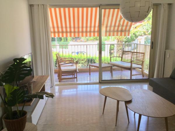 Très beau 2 pièces à Cannes centre secteur Tassigny au calme avec 2 terrasses résidentiel