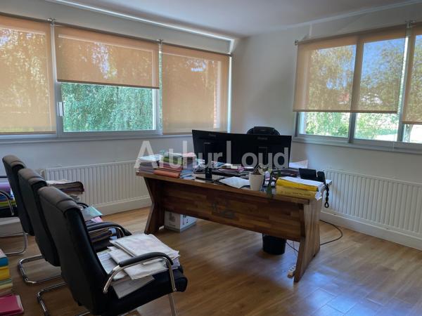 Immeuble de bureaux indépendant à louer ou à vendre