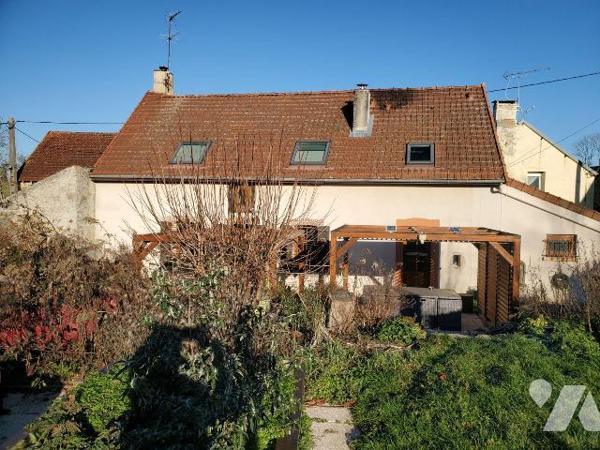 Maison à Vendre à Anzême (23000) en Creuse (23)
Cette maison de 115.2 m² se situe sur un terra...